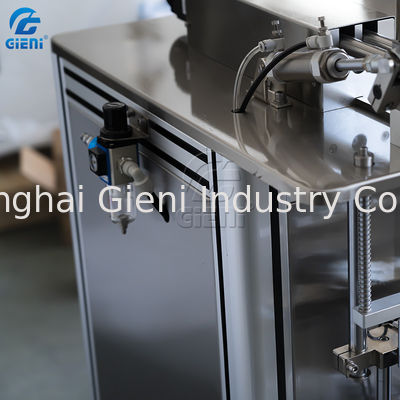 二重ノズルの唇の光沢の充填機のステンレス鋼20L