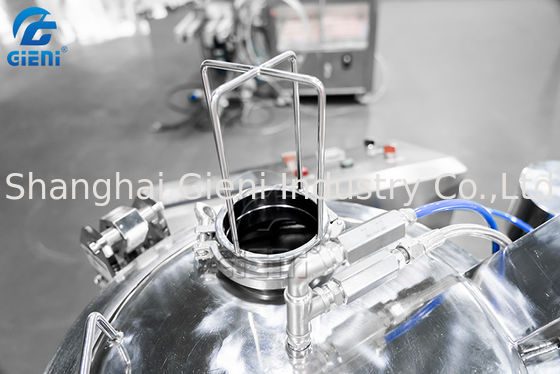 オイルの噴霧装置が付いている高速50L化粧品の粉のミキサー機械