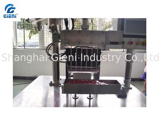 2 20L物質的なタンクが付いている6つのキャビティ ペンのタイプ口紅の充填機