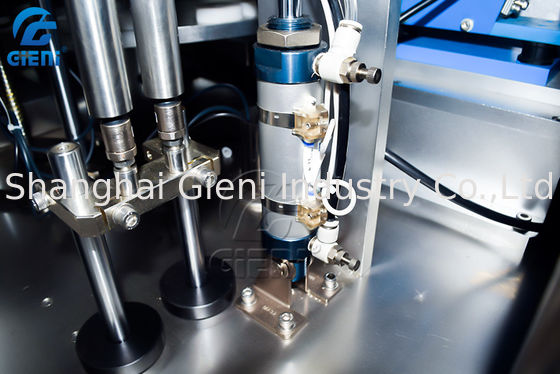 半自動回転式15Lタンク唇の光沢の充填機